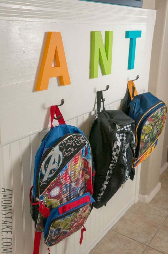 11 Ideas for Organizing Backpacks & School Gear (11 Easy ideas for