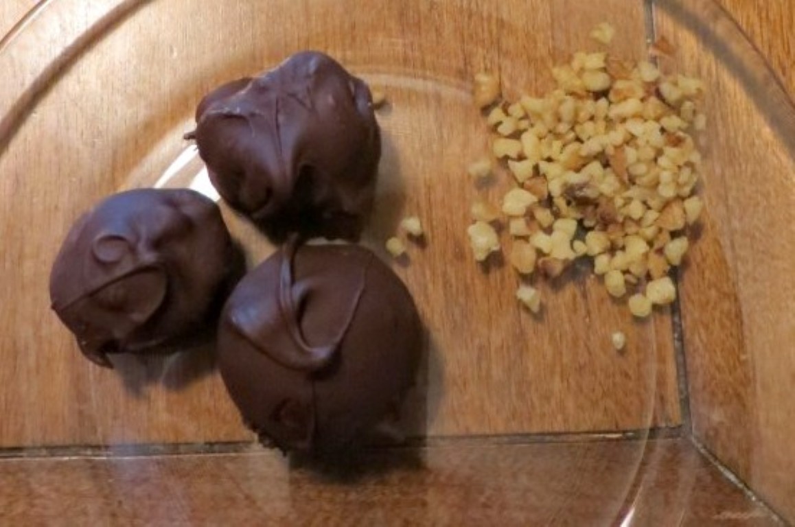 Diamond of California Cherry Peanut Butter Balls Recipe