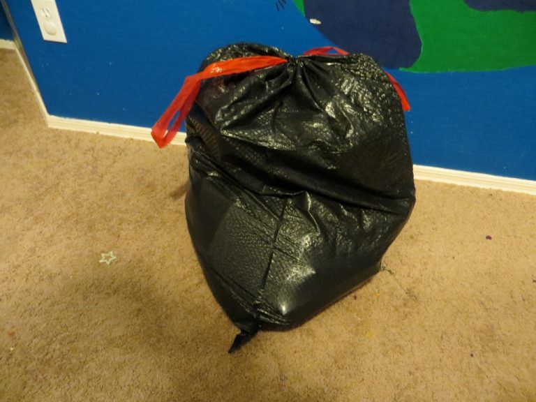 Glad’s Black Bags Help Clean-Up! Plus, Missing the Mess Game!