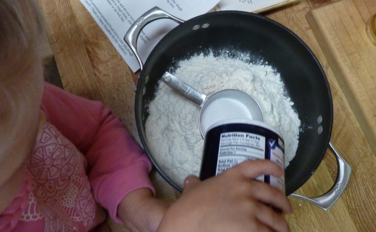 Homemade Play Dough Recipe