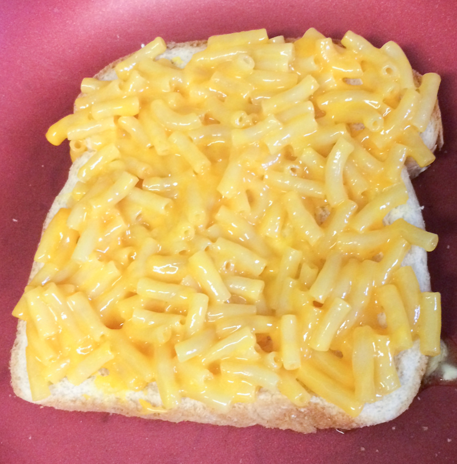 Open Grilled Mac & Cheese Sandwich