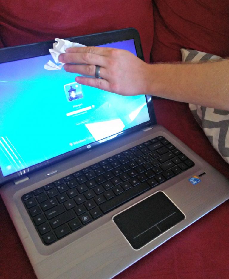Anti-Glare Screen Protectors with ViewGuard
