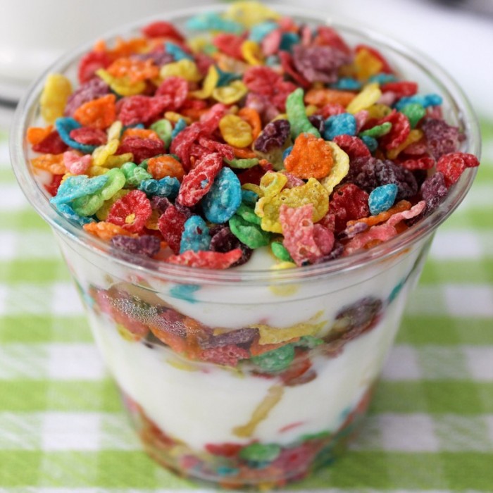 fruity pebbles yogurt parfait