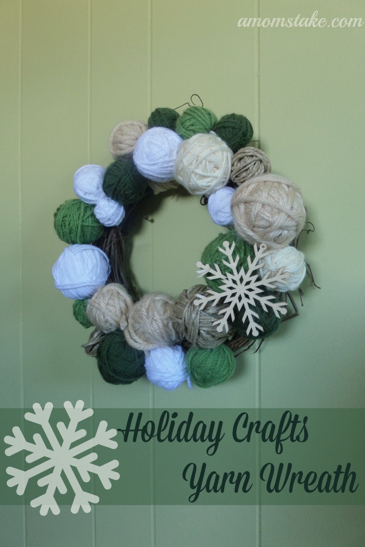 Holiday Crafts - Yarn Wreath