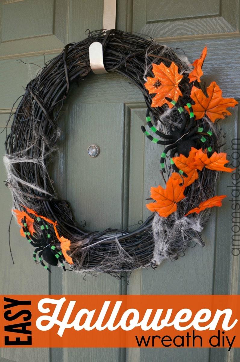 Easy Halloween Wreath DIY - A Mom&#39;s Take