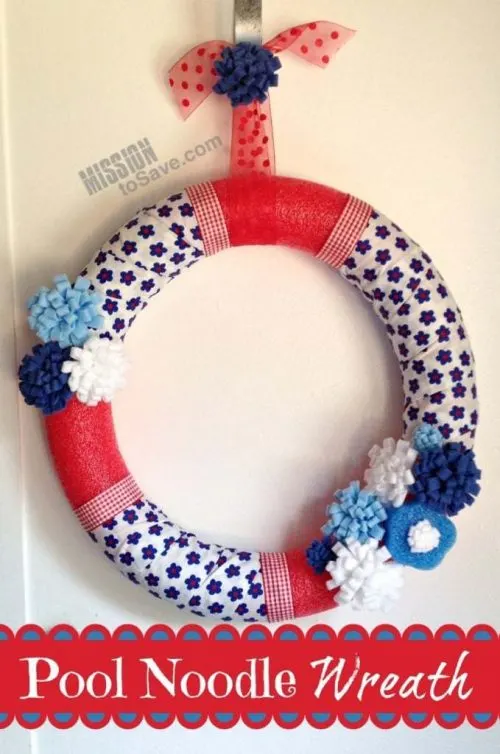 pool-noodle-wreath-679x1024