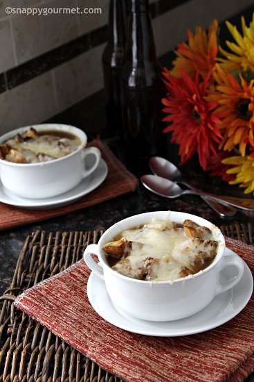 Easy-Slow-Cooker-French-Onion-Soup-2a-wm