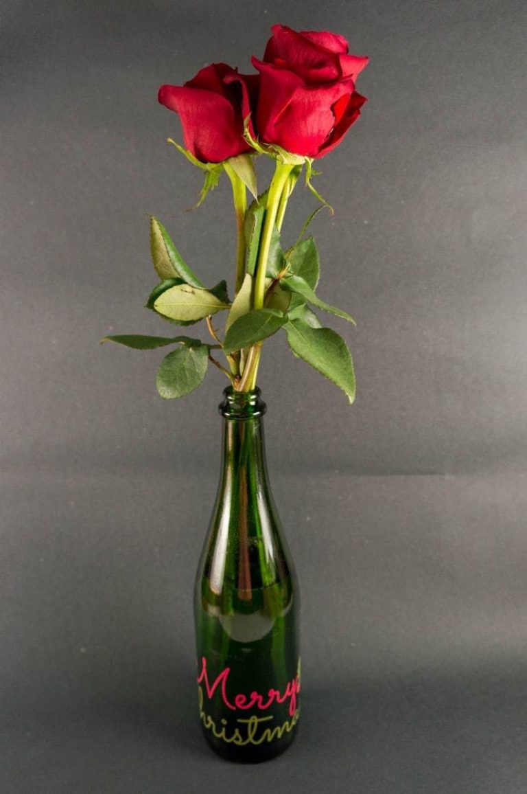 Christmas Vase Centerpiece + Printable