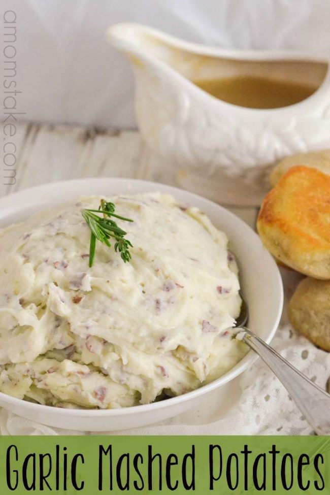 Delicious and easy rosemary and garlic mashed potatoes from scratch recipe. A perfect side dish to compliment your Thanksgiving dinner.