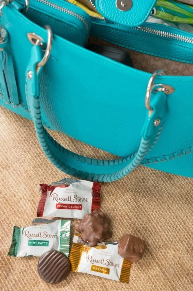 on-the-go-ready-whats-in-my-bag08284