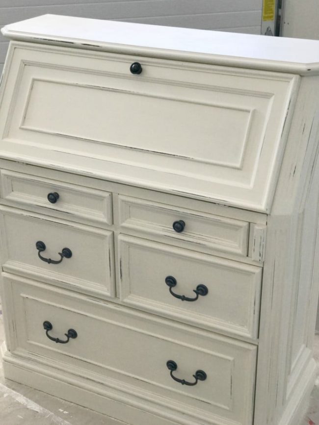 How to Refinish Furniture with Chalk Paint 13 desk14