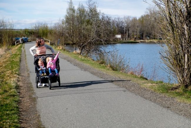 5 Ways to Make Time For Mom and Gear That Helps Bob Stroller 3