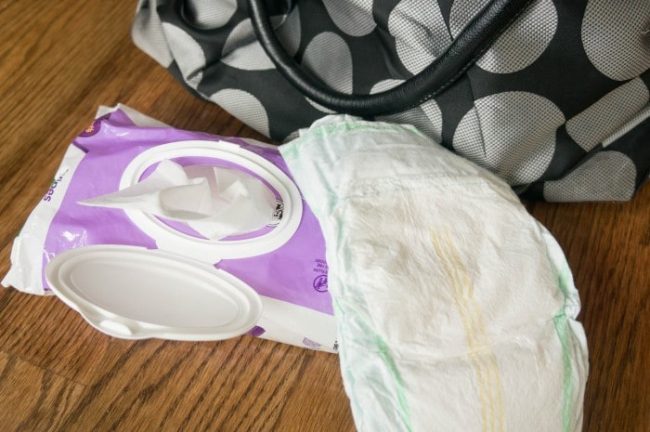 Moms diaper bag - diapers and wipes