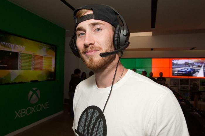 18 Gifts to Impress the Dads and the Grads Gordon Hayward Cloud Stinger