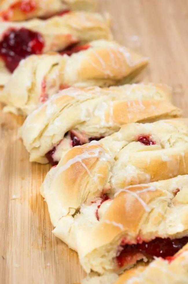Butter Braid Pastries and Almond Glaze Recipe Butter Braid Pastries 05041 2