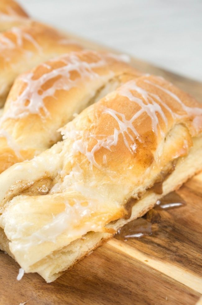 Butter Braid Pastries and Almond Glaze Recipe Butter Braid Pastries 05085