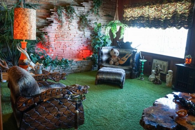 graceland jungle room