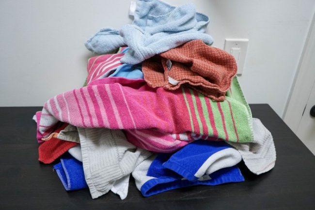 Laundry Tips & Safety Advice from Moms Laundry Party 04723