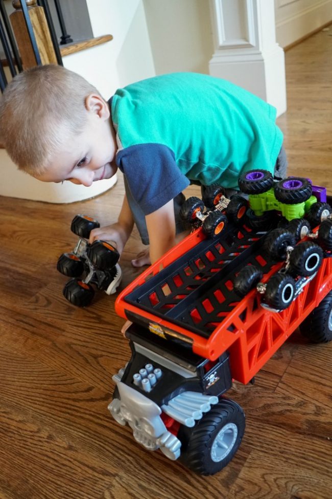 5 Reasons Boys Need Toy Cars Monster Trucks 07010