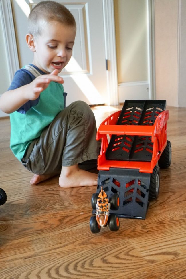 5 Reasons Boys Need Toy Cars Monster Trucks 07052