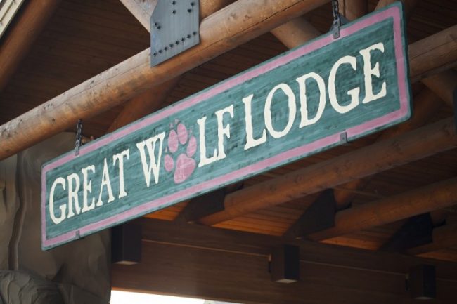 Great Wolf Lodge exterior sign