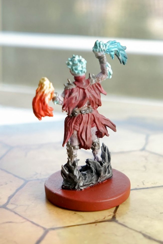 How to: Painting Gloomhaven Miniatures Using $1 Paints! Gloomhaven Painted Spellweaver 1