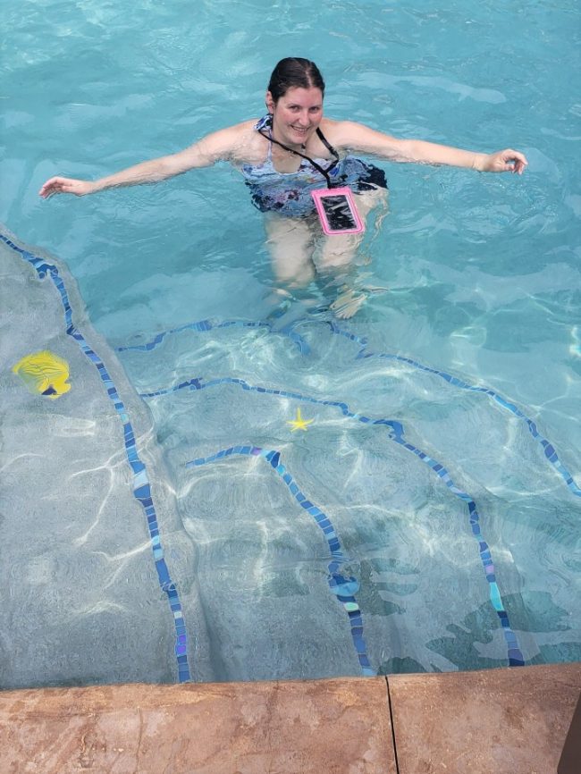 Pool Day Packing List & Tips 12 Pool Day Packing List & Tips calicase floats