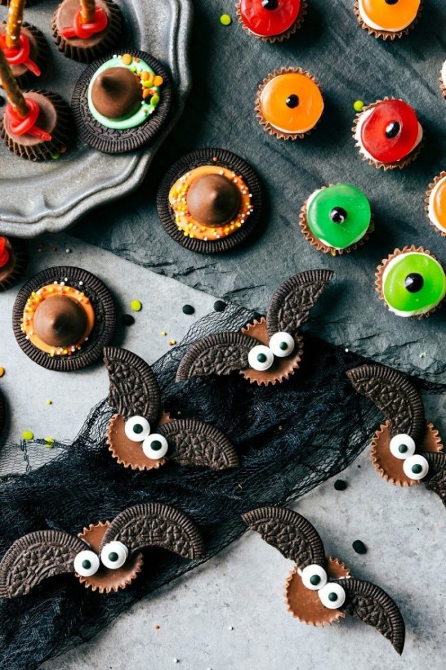 22 Tasty Halloween Treats to "Boo" Your Friends! BAT BITES. Easy cute festive and fun to make Halloween treats each with three ingredients or less. Monster eyeballs witches hats witches brooms and bat bites.