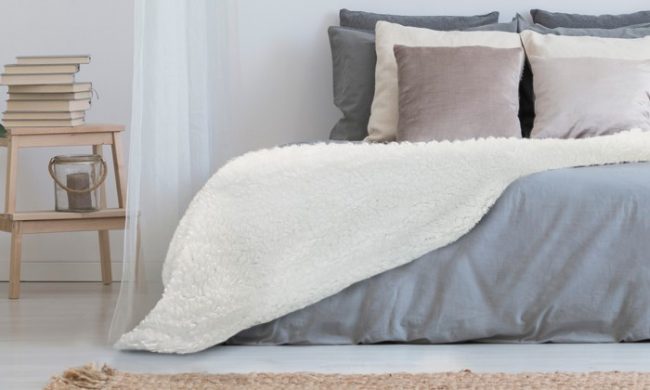 Stocking Stuffer & Holiday Products We Love! PuffyBlanket