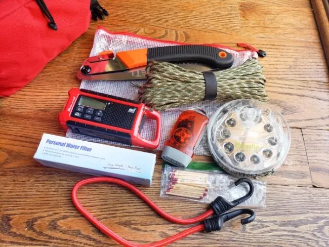 72 Hour Kits: The Complete Bug Out Bag List 15 bug out bag supplies beyond 72 hrs