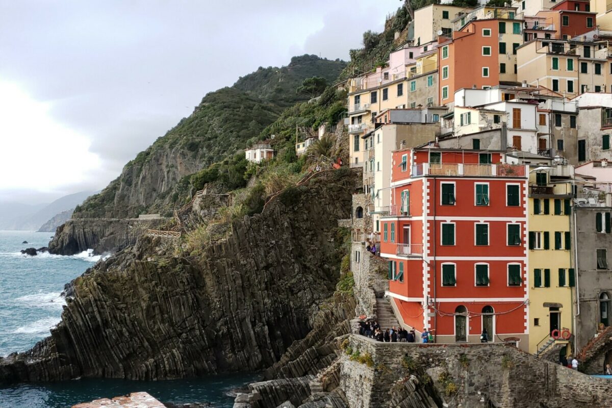 2 Week Switzerland & Italy Itinerary + Printable! cinque terre italy